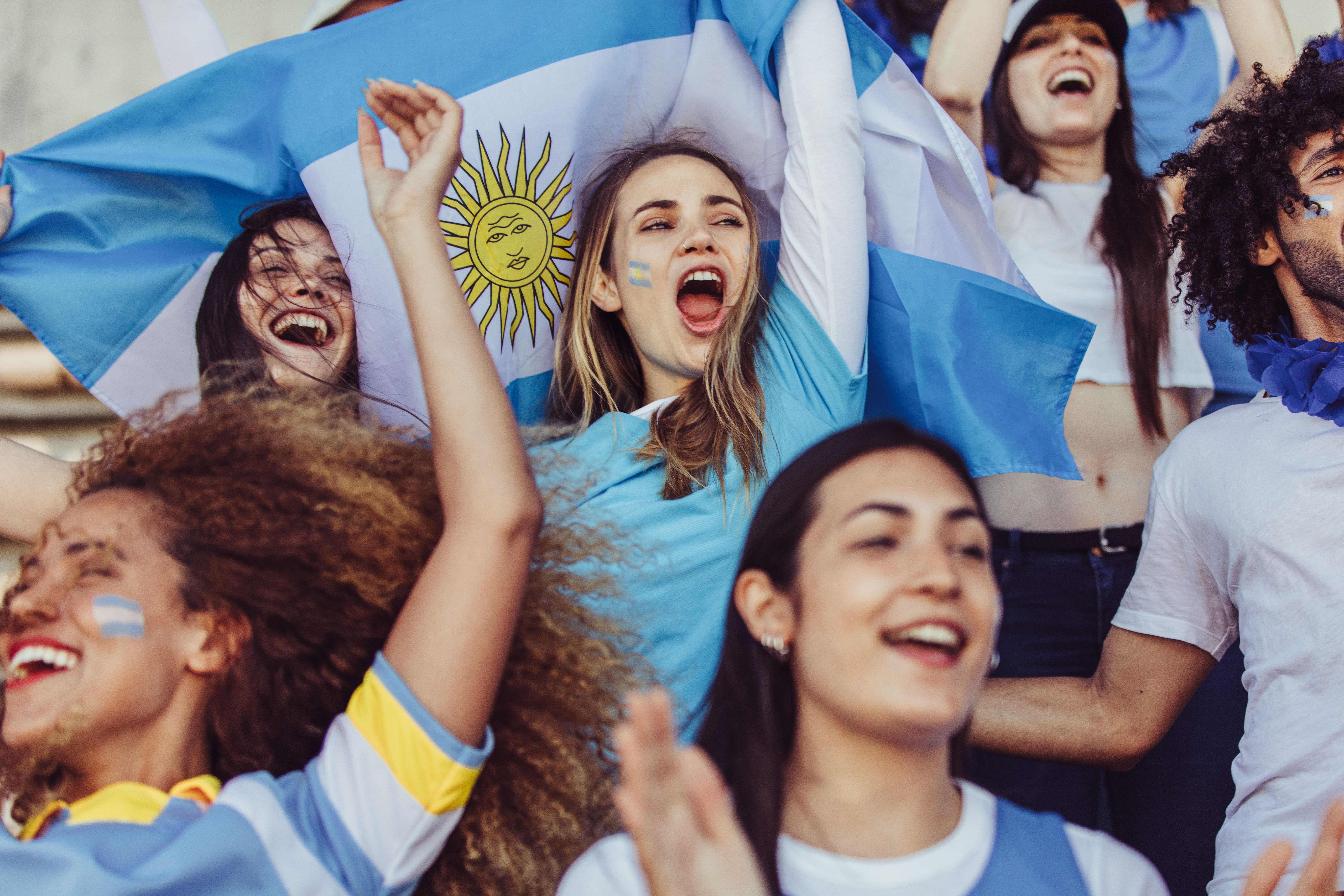 Torcedoras argentinas felizes.