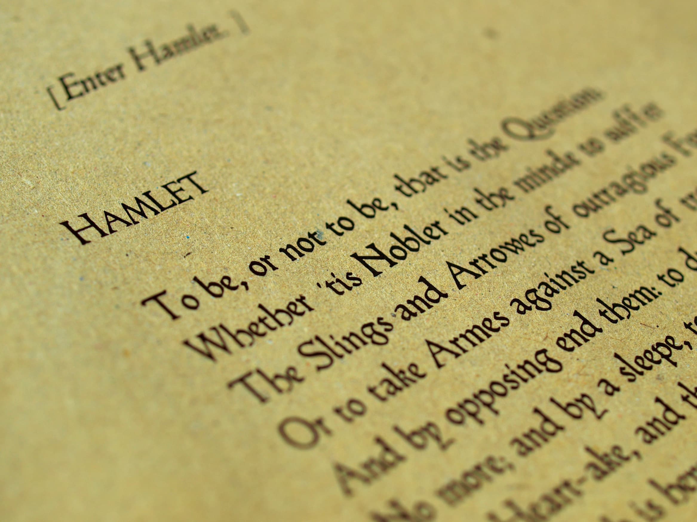 Página do livro "Hamlet", de Shakespeare